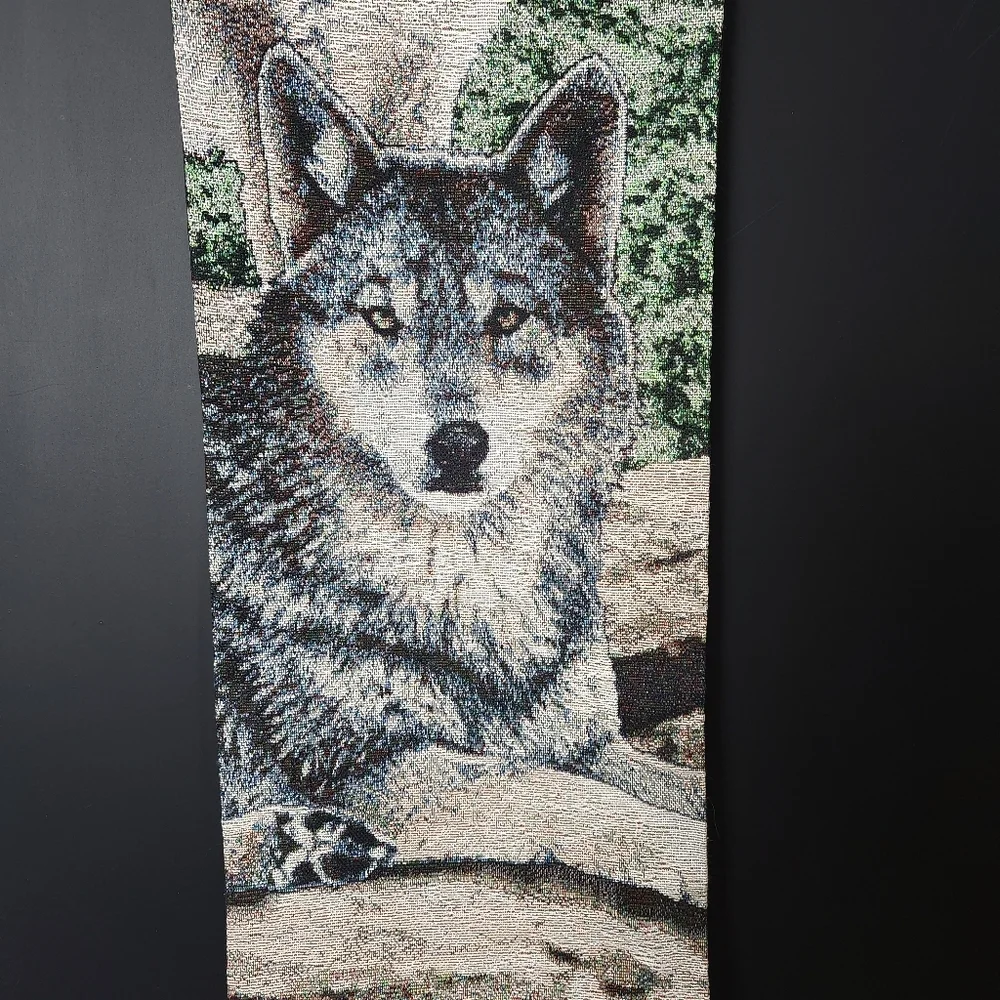 WOLVES WALL TAPESTRY